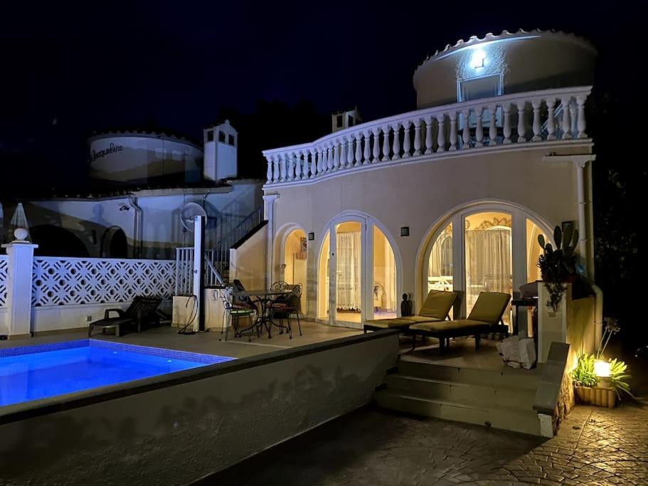 Jolie Maison Avec Sa Piscine Privee Wifi Empuriabrava Exteriér fotografie